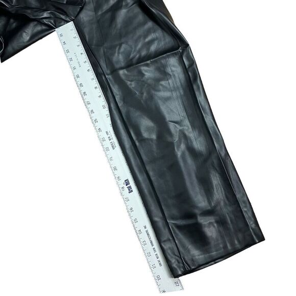 Blank NYC Pants WMNS S Black Faux Leather Cropped Straight Pockets Elastic Waist - Picture 3 of 15